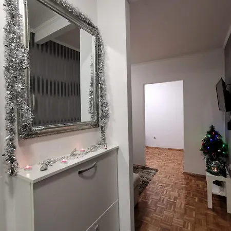 Apartment Apartman Nova Varos
